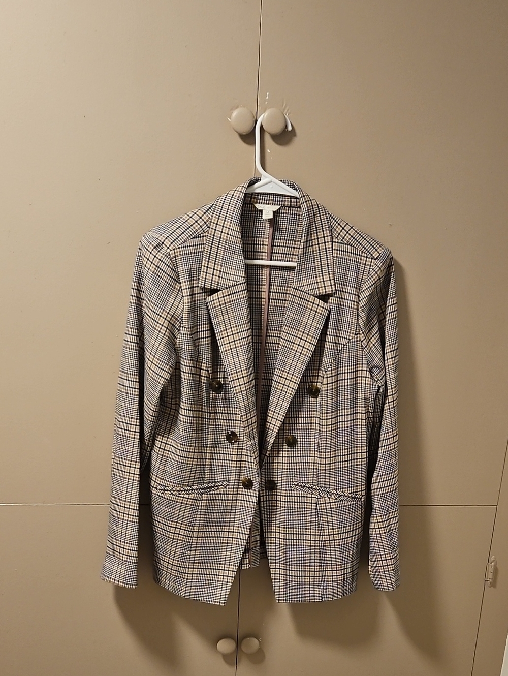 Cato Plaid Double-Breasted Blazer in Black & Cream